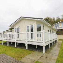 Cwtch Lodge 42, hotel em Narberth