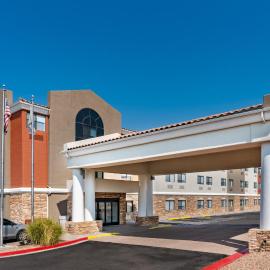Holiday Inn Express Hotel & Suites Albuquerque - North Balloon Fiesta Park by IHG, готель у місті Альбукерке