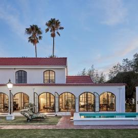Deux Frères Wine Estate & Luxury Villas