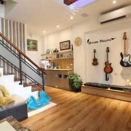 Static Stack House, hotel din Dongshan