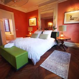 JARDIN D'HIVER CASSEL Suite de 70 m2, hotel in Cassel