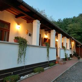 Bodza Vendégház - Apartmanház, hotel in Demjén