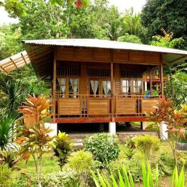 Two Fish Resort Lembeh, hotel di Bitung