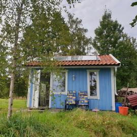Gäststuga i vacker natur, bastu, bubbelpool sommartid och gratis parkering nära Borås, Ulricehamn och Lassalyckan, guesthouse with nice view with sauna and free parking close to Dalsjöfors and fishing, ξενοδοχείο σε Borås