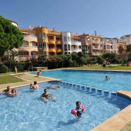 Aptos. Comte D´Empuries, hotell sihtkohas Empuriabrava