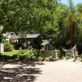Springbok Apartments, hotel di Springbok