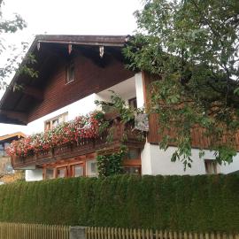 Ferienwohnung Weißenbacher, Hotel in Grassau