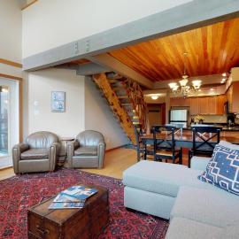 3BR in Greystone Lodge, Ski In, Ski Out, Pool and Hot Tub, Epic Location