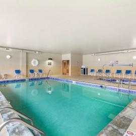 Legend Hotel Minot, hotell i Minot