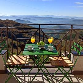 Modern Lux Apartment H8 at Milmari Resort
