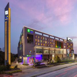 Holiday Inn Express & Suites Bengaluru Old Madras Road by IHG, hotell i Bangalore