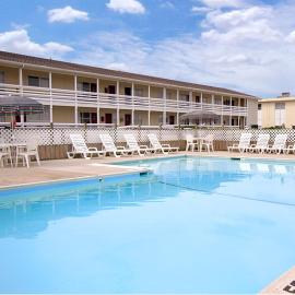 Mariner Inn And Suites, khách sạn ở Kill Devil Hills