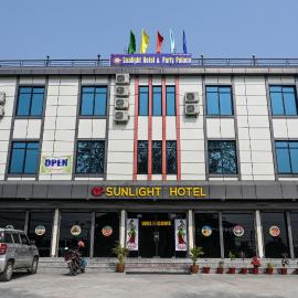 New sunlight Hotel, ξενοδοχείο σε Kerwānī