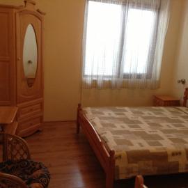 Guest Rooms Toni & Miro, hotel em Tryavna