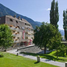 Schlosshotel - Self Check-In Hotel, hotel in Brig