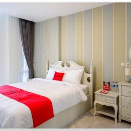 RedDoorz Plus @ Madukoro Raya Semarang, Hotel in Kalibanteng-lor