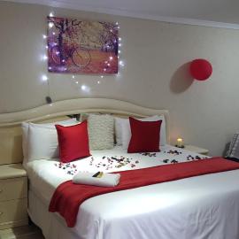 Carnival View Guest Lodge and spa, Hotel in Boksburg