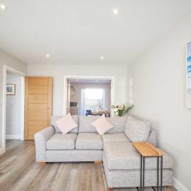 Host & Stay - Sunflower Cottage