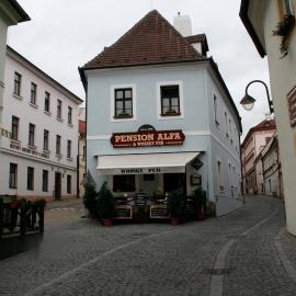 Pension Alfa & Whisky Pub, hotel a Tábor