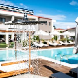 Lagaria Hotel، فندق في أفيتوس