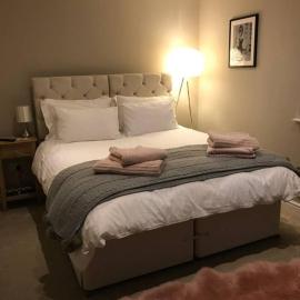 Northdown Lodge - Stunning property on the Kent Northdowns, hotel in Hollingbourne