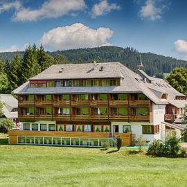 Kaisers Tanne - Premium Alles Inklusive Hotel, hotel sa Breitnau
