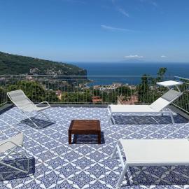 casa paola, Hotel in Vico Equense