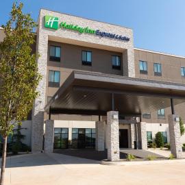 Holiday Inn Express & Suites - Kingfisher by IHG, hotel i Kingfisher