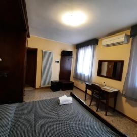 Viesnīca Affittacamere Canal pilsētā Borso del Grapa