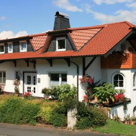 Haus Luise Weber, hotell i Hilders