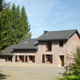 Holiday Home Le Pihon, מלון בGouvy