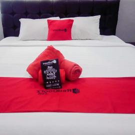 RedDoorz @ Jalan Pendidikan Mataram, Hotel in Tanjungkarang