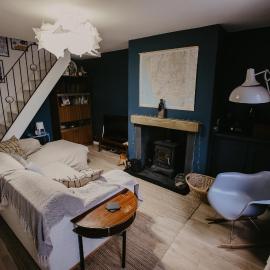 Unique, cosy, Lake District artist hideaway - 5 bd, ξενοδοχείο σε Millom