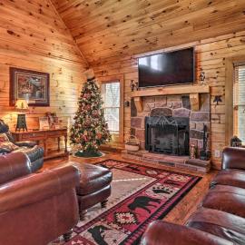 Douglas Lake Cabin w/ Boat Ramp & Water Access!