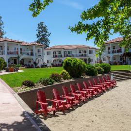 Sandy Beach Suites, hotelli kohteessa Osoyoos