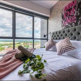 KLIA Glorybnb Bell Suites, hotel in Sepang