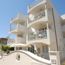 Residence Costa Smeralda, Hotel in Grottammare