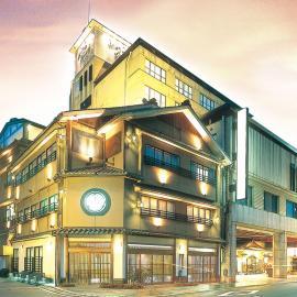 Awara Grand Hotel, hotell i Awara