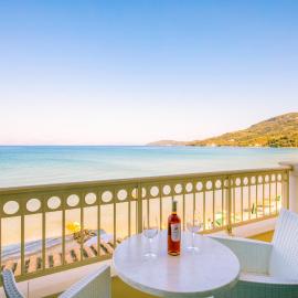 Hotel Rossis, hotel a Mesongi