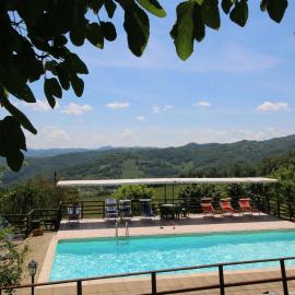 Farmhouse in Apecchio with Mountain Views
