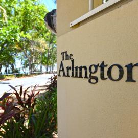 Arlington Apartments, hotel a Clifton Beach