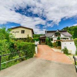 Casa cu Muri, hotel em Tîrgu Ocna