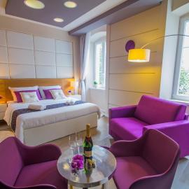 Peninsula Luxury Rooms