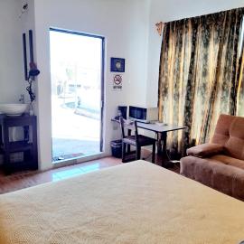 Suite amplia privada a 8 min del centro, hotel en Aguascalientes