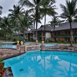 Viesnīca The Jayakarta Lombok Beach Resort pilsētā Sengigi