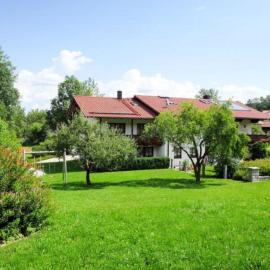 Ferienwohnungen und Ferienhaus Kronner, Hotel in Zachenberg