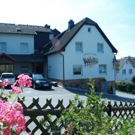 Pension Löffler, khách sạn ở Steinbach am Wald