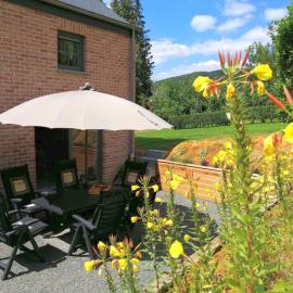 Maison et vélos à Godinne dans la Vallée de la Meuse, hotel di Godinne