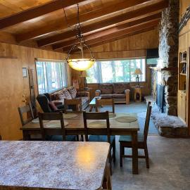 3A Cutters Edge, hotel in Wawona