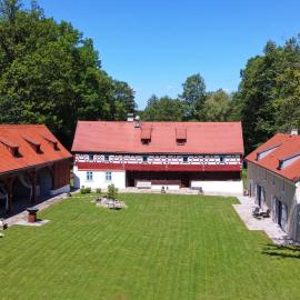 Statek Salajna, hotel u gradu Salajna